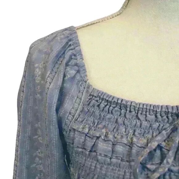 American Eagle Light Blue Floral Blouse Ruched Bodice Long Sleeves Size XS - Picture 2 of 8